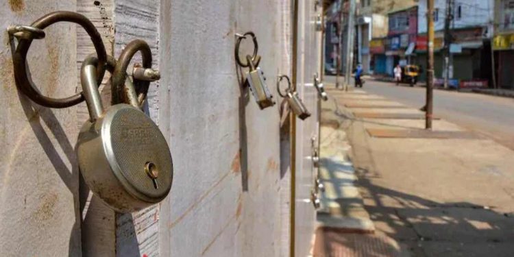 राज्यात पुन्हा 15 दिवसाचा लॉकडाऊन वाढणार? ; राजेश टोपे यांचे सुतोवाच