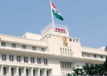 राज्य सरकारचा मोठा निर्णय ; निर्बंधांमधून ‘या’ दुकानांना मिळाली उघडण्याची परवानगी