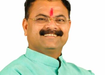 ‘आमदार आपल्या दारी ‘ किशोरअप्पा पाटील यांचा अनोखा उपक्रम