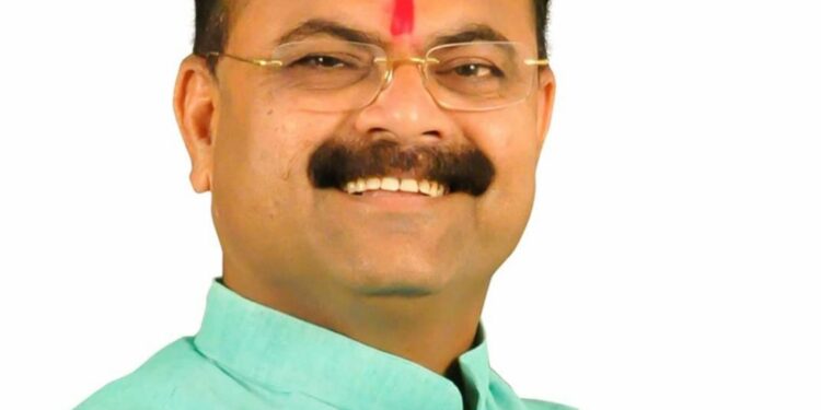 ‘आमदार आपल्या दारी ‘ किशोरअप्पा पाटील यांचा अनोखा उपक्रम