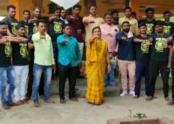 वाल्यां ग्रुपची बैठक संपन्न धुळे, नंदुरबार येथील पदाधिकारी यांची मोठी उपस्थिती