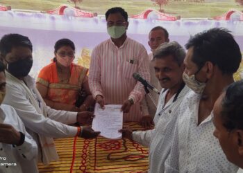 ‘आपला आमदार आपल्या गावी’ मोहिमेस मोठा प्रतिसाद