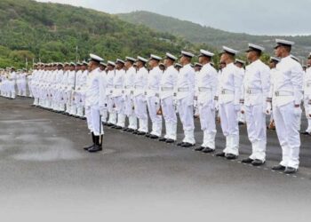 १२ वी उत्तीर्णांना संधी ; राष्ट्रीय संरक्षण व नौदल अकॅडमीमध्ये 400 जागांसाठी भरती