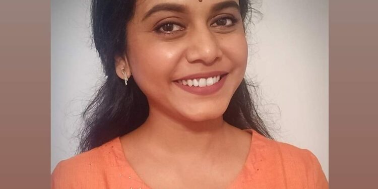 बाई, बुब्स आणि ब्रा… अभिनेत्री हेमांगी कवी ने परखड लिखाण करीत केली पोस्ट… सोशल मीडियात व्हायरल…काय आहे नेमकं वाचा….