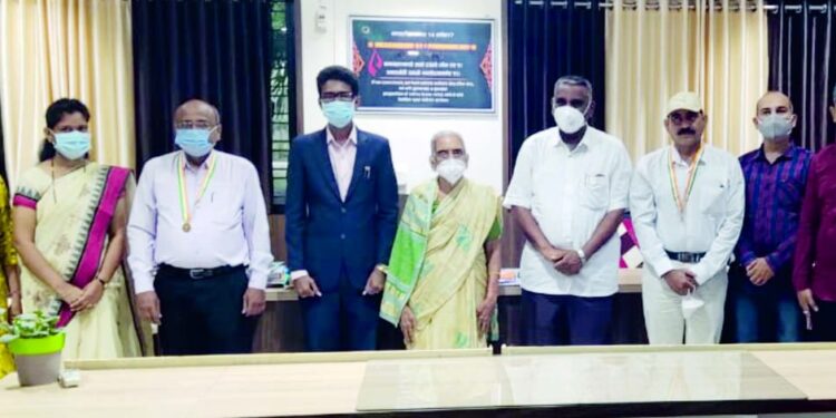 डॉ.उल्हास पाटील विधी महाविद्यालयातील चंद्रकांत अग्रवाल, यशवंत चित्‍ते ठरले सुवर्णपदकाचे मानकरी