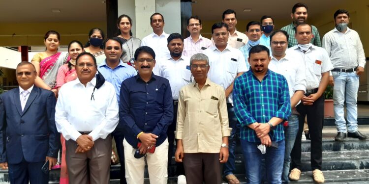 शिंदे इंटरनॅशनल स्कूल मध्ये डॉक्टर्स डे उत्साहात