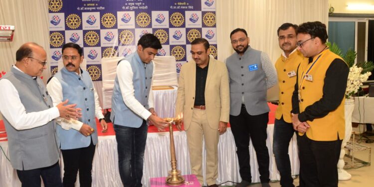 पाचोरा रोटरी क्लब चा पदग्रहण समारंभ उत्साहात