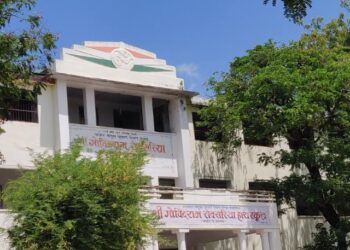 श्री.गो से हायस्कूल देतेय अडीच हजार विद्यार्थ्यांना ऑनलाइन शिक्षण