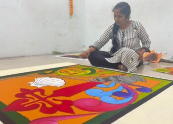 स्पेनमधिल जागतिक गालिच्या रांगोळी महोत्सवासाठी पाचोरा येथील शितल पाटील यांची निवड