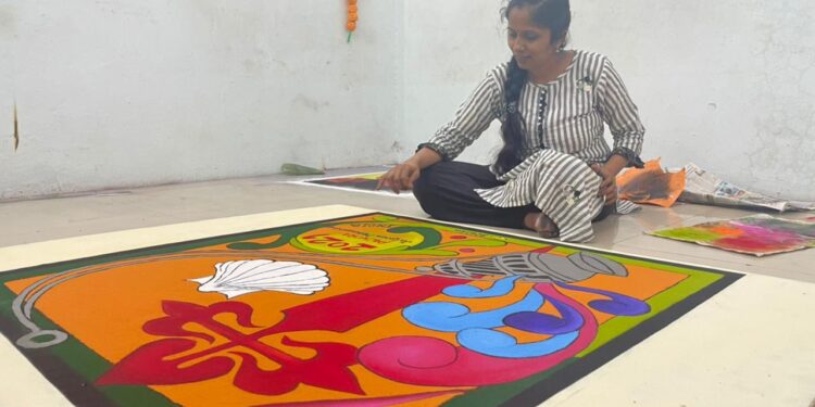 स्पेनमधिल जागतिक गालिच्या रांगोळी महोत्सवासाठी पाचोरा येथील शितल पाटील यांची निवड