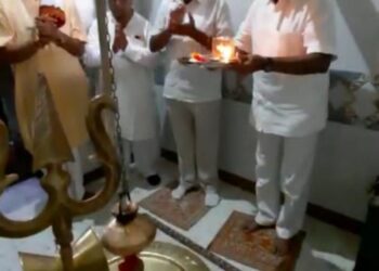 श्री कनकेश्वर महादेव मंदिर येथे सत्यनारायण पूजा व महाप्रसादाचे आयोजन