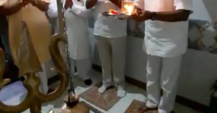 श्री कनकेश्वर महादेव मंदिर येथे सत्यनारायण पूजा व महाप्रसादाचे आयोजन