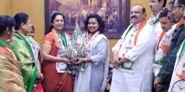 वंचितच्या संगिता भामरे यांचा राष्ट्रवादी काँग्रेस मध्ये प्रवेश