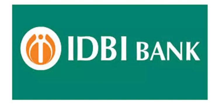IDBI Bank :आयडीबीआय बँकेत ९५६ पदांची भरती
