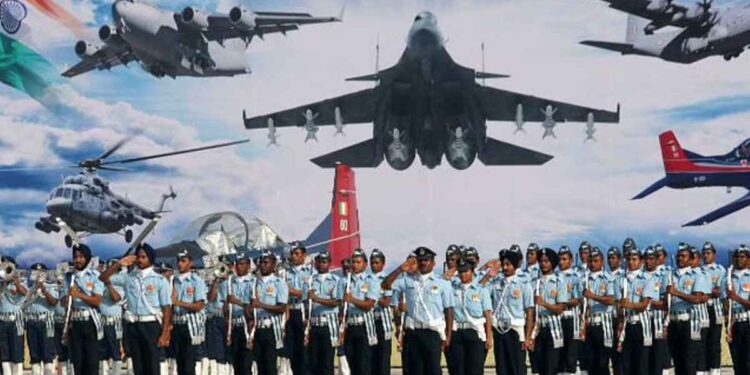 हवाई दलात मेगा भरती ; ८ वी व १० वी उत्तीर्णांसाठी नोकरीची संधी