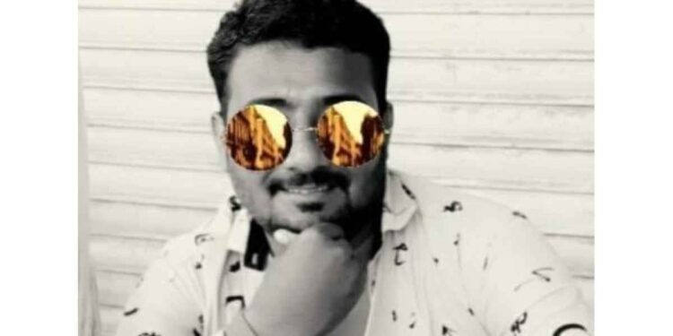 अमळनेरात तरुणाची गळा चिरून हत्या ; शहरात खळबळ