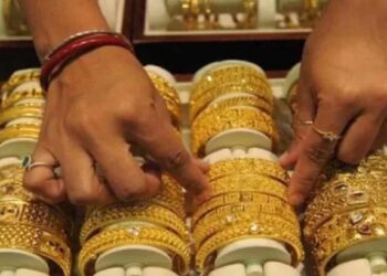 जळगावच्या सुवर्णनगरीत सोने-चांदीच्या भावात मोठी घसरण
