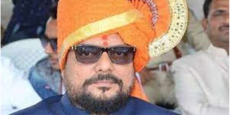 स्वातंत्र्य वर्धापन दिनानिमित्त जिल्हाधिकारी कार्यालयाच्या प्रांगणात पालकमंत्र्यांच्या हस्ते होणार ध्वजारोहण