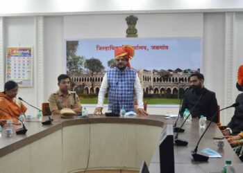 जिल्हा परिषदेचा व्ही-स्कुल प्रकल्प कौतुकास्पद : पालकमंत्री 