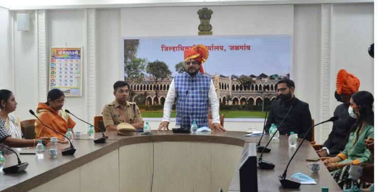 जिल्हा परिषदेचा व्ही-स्कुल प्रकल्प कौतुकास्पद : पालकमंत्री 