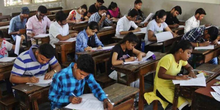 मोठी बातमी : १० वी, १२ वीच्या पुरवणी परीक्षांच्या तारखा जाहीर, जाणून घ्या