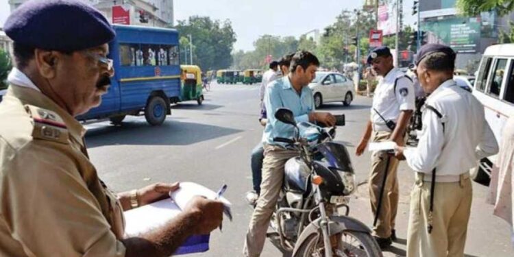 खबरदार….वाहतूक नियम मोडाल तर ; वाचा काय आहेत बदल?