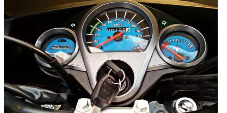 ‘या’ ५ स्वस्त आणि मस्त बाइक्स देतात 90 Kmpl पर्यंत जबरदस्त मायलेज ; जाणून घ्या