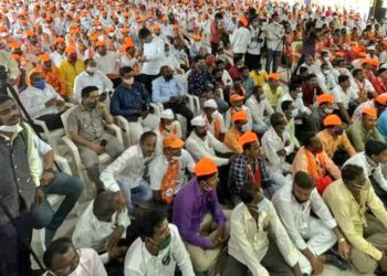 पुण्यातील कार्यक्रमात उसळलेली ही गर्दी कोरोनाप्रूफ आहे बरं…