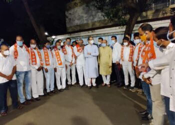 शिवसेनेकडून खडसेंना जोरदार धक्का ; बोदवड येथील नगराध्यक्षांसह 10 नगरसेवकांचा शिवसेनेत प्रवेश