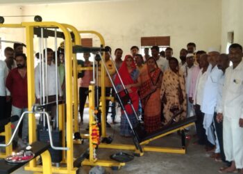 पाडळसरेत सुसज्ज व्यायाम शाळेचे उपसरपंच शिवाजी अण्णा पाटील यांच्याहस्ते उद्घाटन