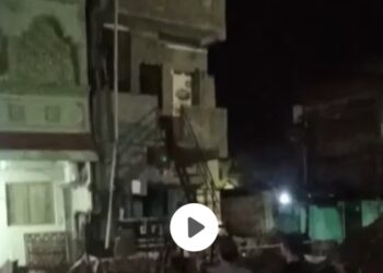 पाचोरा शहरात तीन मजली इमारत कोसळली !