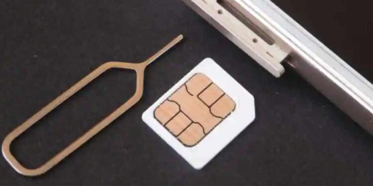 आता घरबसल्या मिळेल सिमकार्ड ; सरकारने मोबाईलशी संबंधित ‘हे’ नियम केले सोपे