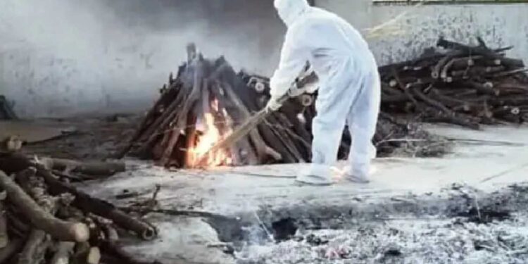 कोरोना मृतांच्या कुटुंबीयांना 50 हजारांची मदत, केंद्र सरकारची सुप्रीम कोर्टात माहिती