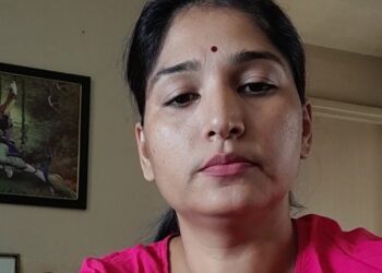 करुणा मुंडेच्या वाहनात सापडला गावठी कट्टा ; पोलिसांकडून चौकशी सुरु