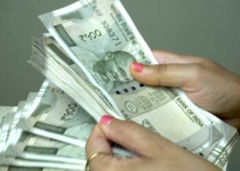 सरकारच्या ‘या’ योजनेत ४२० रुपये भरून दरमहा १०,००० रुपये मिळवा !