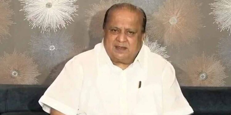 घोटाळाच्या आरोपानंतर मंत्री हसन मुश्रीफांनी केला ‘हा’ मोठा गौप्यस्फोट