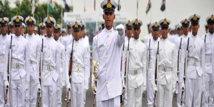 भारतीय नौदलात विविध पदांच्या १८१ जागांसाठी भरती, असा करा अर्ज