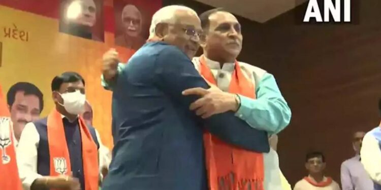 भूपेंद्र पटेल होणार गुजरातचे नवे मुख्यमंत्री ; लवकरच औपचारीक घोषणा होणार