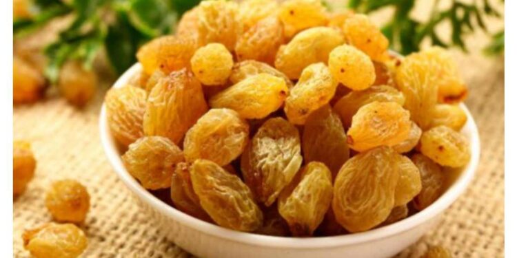 वाचा मनुका खाण्याचे ‘हे’ जबरदस्त फायदे !