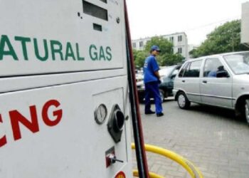 महागाईला आणखी एक झटका ! आता CNG-PNG महागणार, जाणून घ्या कितीने वाढणार