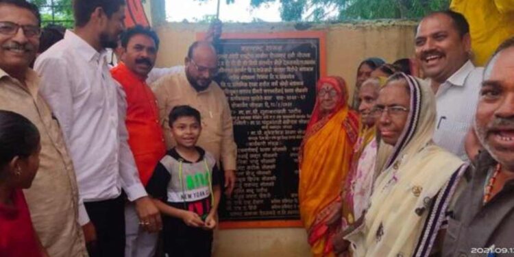 एक गाव एक गणपती’तून गावातील एकोप्याला चालना : ना. गुलाबराव पाटील