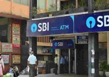 SBI ने आपल्या सर्व ग्राहकांसाठी जारी केली महत्वाची माहिती ; जाणून घ्या अन्यथा….