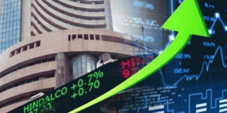 देशात नव्या कोरोनाग्रस्तांमध्ये अल्प घट ; गेल्या २४ तासात ‘इतके’ रुग्ण आढळले