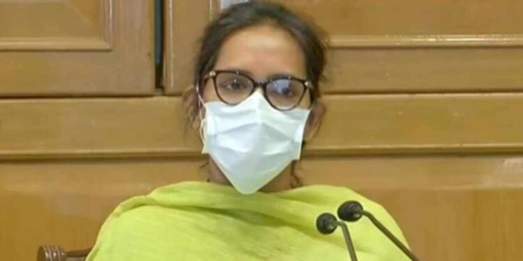 राज्यात तब्बल २०६२ जागांवर शिक्षक भरती ; शिक्षणमंत्री वर्षा गायकवाडांची घोषणा