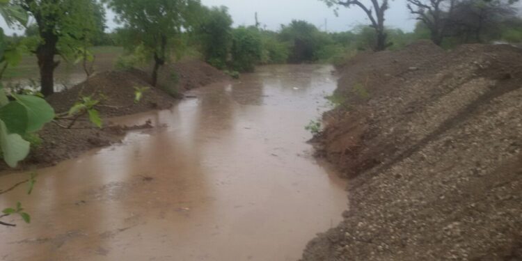 ‘जलयुक्त’ला सरकारची क्लिनचिट नाहीच, जलसंधारण विभागाचे स्पष्टीकरण