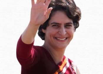 काँग्रेस नेत्या प्रियंका गांधी अजूनही ‘नजरकैदेत’ ; ट्विट करून म्हणाल्या…