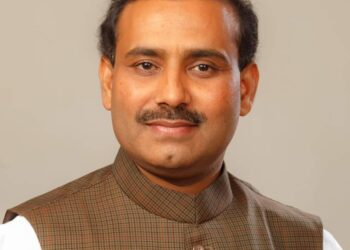 कोरोनाच्या तिसऱ्या लाटेची चिंता…पण, आरोग्य मंत्री राजेश टोपे काय म्हणता वाचा….
