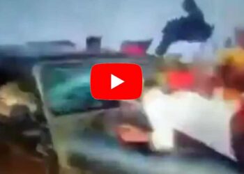 थरारक…! शेतकऱ्यांना गाडीखाली चिरडणारा लखीमपुरातील ‘तो’ व्हिडीओ व्हायरल