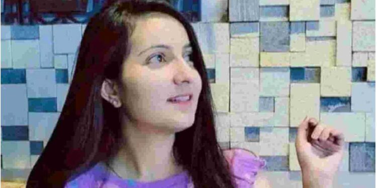 डॉक्टर तरुणीची आत्महत्या, कागदावर 200 वेळा लिहिलं ‘आशिष LOVE वैशाली’