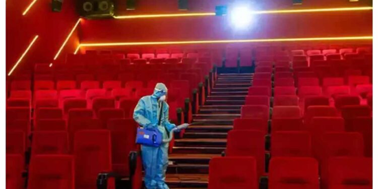 राज्यातील चित्रपटगृहे, नाट्यगृहे ‘या’ तारखेपासून उडणार : ‘ही’ असणार नवी नियमावली